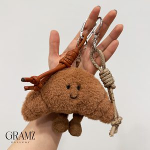چارم بگ آویز کیف کروسان